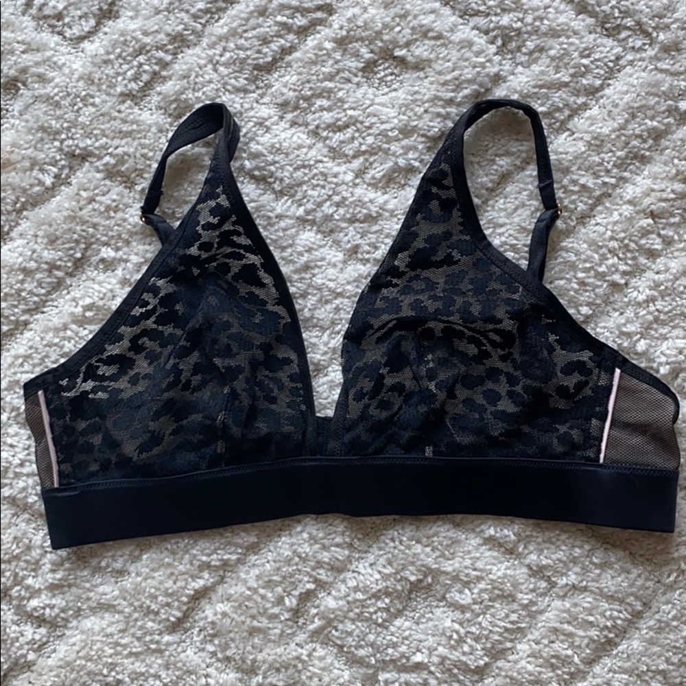 NWOT VS bra